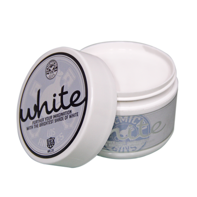 WHITE WAX FOR WHITE AND LIGHT COLORED CARS